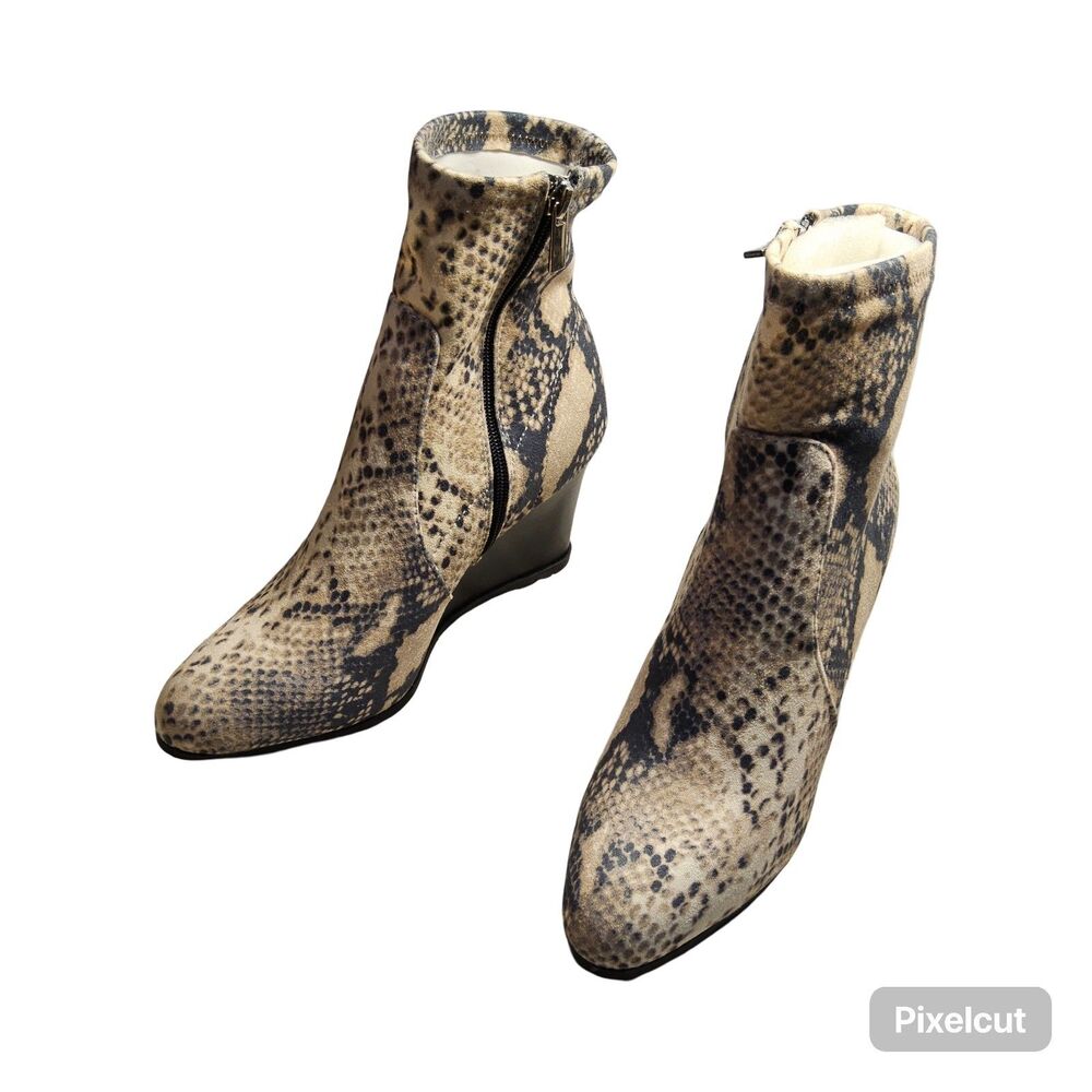 Size 8.5 Journee Collection Snake Embossed Stacked Wedged heel Booties NWOT - Picture 5 of 8